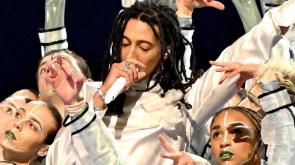 I capelli di Ghali e la borsa di Charlize: i pettegolezzi olimpici