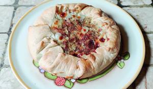 Una torta di carciofi dopo le feste