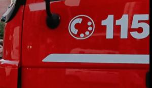Incendio nella notte in una carrozzeria in via Emilia ovest