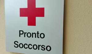 Parma: semina il panico al pronto soccorso e aggredisce i carabinieri. Arrestato 21enne straniero