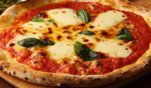 Don Alfonso. La tirata o l'integrale: dove la pizza &egrave; una tradizione