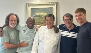 Il ritorno a Parma di Tino Asprilla. Ed è subito pranzo con gli amicissimi Osio, Apolloni e Melli