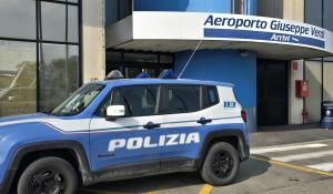 Ricercato internazionale per omicidio sbarca al Verdi di Parma: arrestato