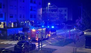 Sbatte contro un'auto in sosta: paura nella notte in via Picasso