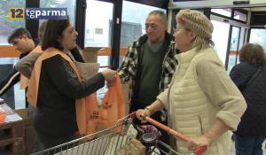 Colletta alimentare, grande partecipazione nei 120 supermercati del Parmense - Video