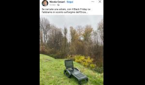 Il post ironico di Cesari: "Vi serve una sdraio? L'abbiamo in sconto sull'argine dell'Enza"
