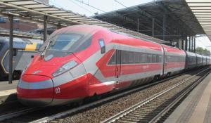 Nuovo orario dei treni dal 14 dicembre, i biglietti per il Frecciarossa 9930 da Roma in vendita da domani, sabato