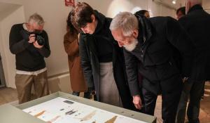 Giorgio Armani archivio CSAC: in mostra a parma oltre 100 opere originali