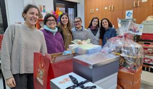 CISL Parma Piacenza dona le Scatole di Natale "sospese" al Servizio "Sulla Soglia" della Cooperativa Sociale "Societ&agrave; Dolce