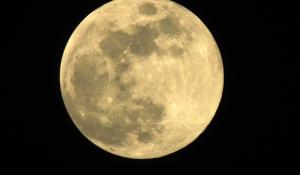 Lo spettacolo della Luna Piena della Neve nei cieli del Parmense (Le foto) - Il calendario delle lune piene nel 2026 