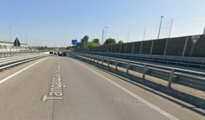 Tangenziale, incidente nel sottopasso all'altezza di via Emilia Ovest. A1, code in uscita a Parma