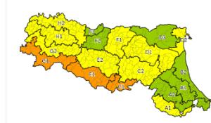 Pioggia, domani allerta gialla per frane