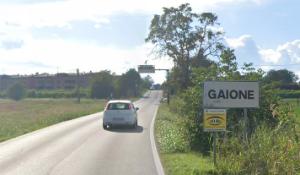 Due ciclisti sono stati investiti da un&rsquo;auto a Gaione