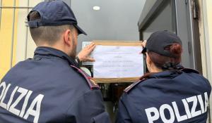Risse, aggressioni e una sparatoria: sospesa per 15 giorni l'attivit&agrave; di un bar in via Emilio Lepido