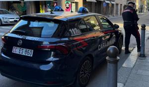 Trappola della "casa fantasma", 600 euro in fumo e l'agente immobiliare svanisce nel nulla. Denunciata una 40enne