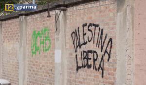 Oltretorrente, scritte antisemite e violente sui muri dell'asilo