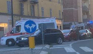 Tamponamento in via Gramsci, traffico in tilt