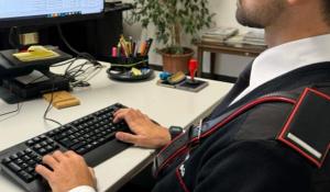 Cerca l'auto on line ma trova una truffa: denunciata una 55enne