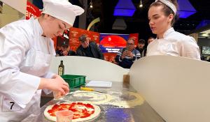 Sfida all'ultimo forno In 700 al Palaverdi per la pizza suprema