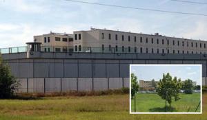 Detenuto trasferito nel carcere di Parma, dove c'&egrave; il poliziotto che aveva denunciato: spostato a Piacenza