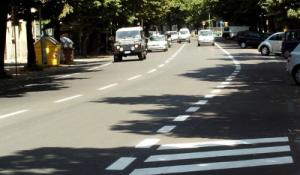 Viale Mentana, scontro con un'auto, scooterista in ospedale