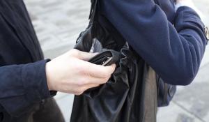 Parma, le rubano la carta di credito e la banca deve rimborsare