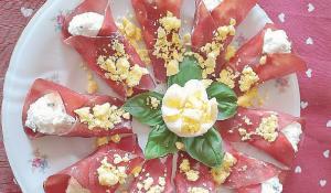 Freschi e gustosi involtini di bresaola