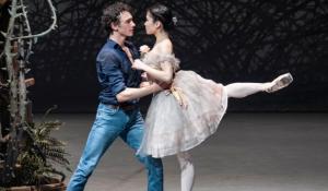 Frola, primo ballerino all'Hamburg Ballet