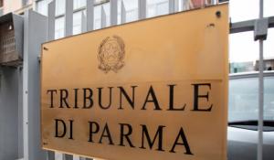 Maltrattò la madre, condannato a due anni