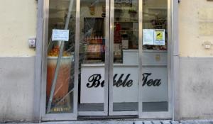 Spaccata in via Cavour, filmati due ladri
