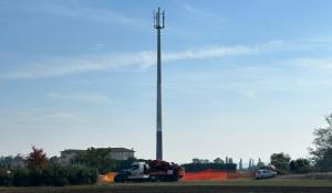 Carignano, il Tar blocca i lavori. Ma ecco che spunta la maxi antenna