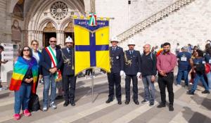«Basta guerre» «Più diplomazia»: le voci di Parma dalla marcia da Perugia ad Assisi