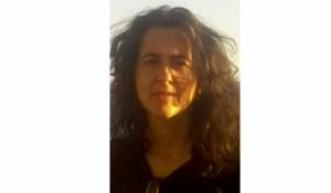 Alessandra Ollari, la verità negli esami: dubbi su una lesione al collo. Oggi i funerali a Calestano