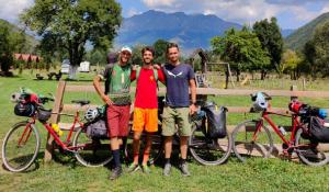 Da Trieste a Istanbul in bici: la sfida dei tre giovani amici