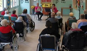 Vignali e Seletti: «Oltre 500 anziani in lista d'attesa». Brianti: «In arrivo 200 posti letto nelle Cra»