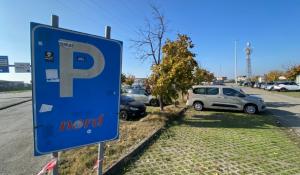 C'è la partita, rimosse 40 auto dallo scambiatore. È polemica