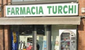 Bandito armato di coltello tenta due colpi in pochi minuti