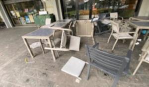 &laquo;Piazzale Lubiana, i vandali festeggiano distruggendo il bar&raquo;