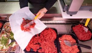 Addio al &laquo;cav&agrave;l pisst&raquo;? Una vera follia, Parma si ribella