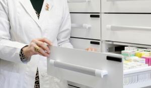 Vignali: &laquo;Regione, il nuovo ticket sui farmaci obbliga i cittadini a curarsi di meno&raquo;