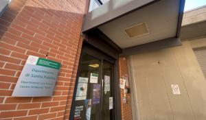 Meningite, 70 persone sottoposte a terapia antibiotica