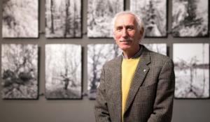 Fallini, la poesia del mondo in quei &laquo;clic&raquo; in bianco e nero