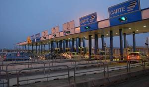 Tamponamento sull'Autosole in direzione Milano, traffico in aumento