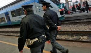 "Sua figlia &egrave; nei guai". Finto perito tenta di truffare un'anziana: 44enne bloccato in stazione a Parma