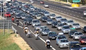 Scontro tra due camion in autostrada, un ferito