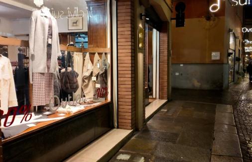 Borgo Angelo Mazza: spaccata nel negozio "Montacchini Partners" - Video