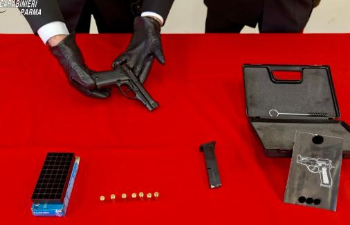Parma: paura in piazzale Sicilia, esplosi colpi d&rsquo;arma da fuoco vicino alle scuole - sequestrata una pistola scacciacani. Nei guaia 20enne straniero