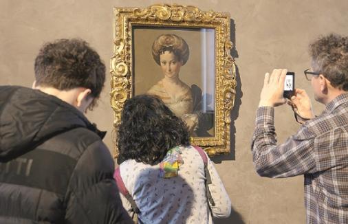 Telecamere e allarmi per proteggere l'arte. E quella refurtiva nascosta in un cappotto al museo Lombardi