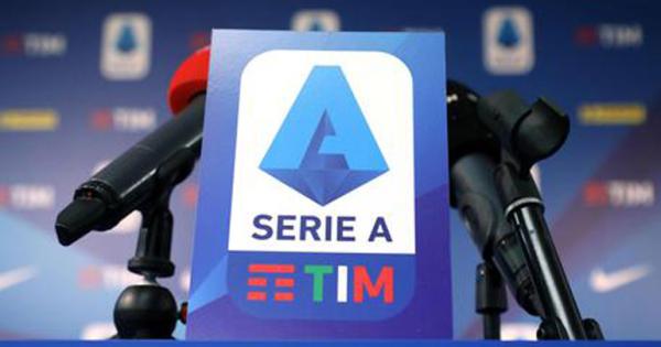 https://www.gazzettadiparma.it/resizer/600/315/true/2022_01_06/43e415e88404976f79989cf267f094e1-1641471909803.jpg--calcio__serie_a_2026_27_iniziera_il_23_agosto.jpg?1641471909852