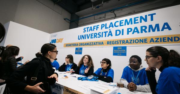 https://www.gazzettadiparma.it/resizer/600/315/true/2025_10_23/IN4A5927-1761207428158.jpg--alle_fiere_di_parma_il_job_day_2025_dell_universita_di_parma.jpg?1761207428326